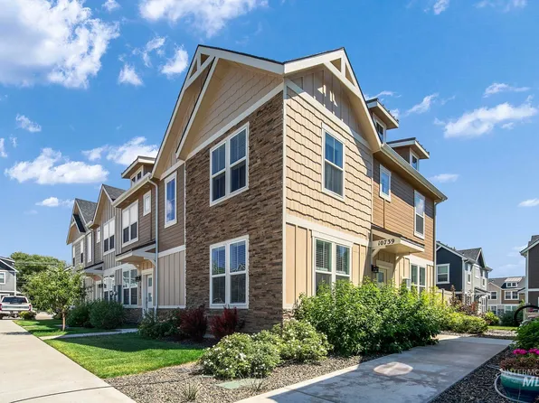 10739 W Brownstone Ln, Boise, ID 83709