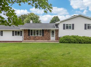 5237 Juniper Ln, Oshkosh, WI 54904