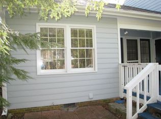 5709 Finsbury Ct, Raleigh, NC 27609