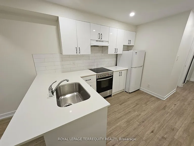 450 Arlington Ave #7 — Photo 13