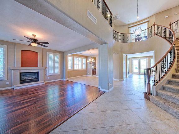 2nd image of 18241 W Onyx Ct