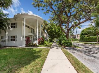 288 2nd St S #288, Naples, FL 34102