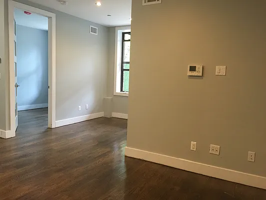 Rented by P Management | media 17