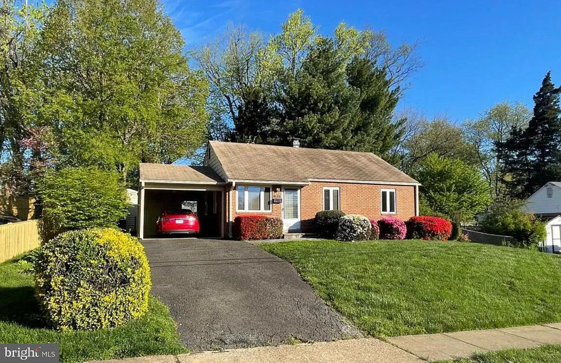 3 bed, 1197 sqft, $3,200 — Photo 1