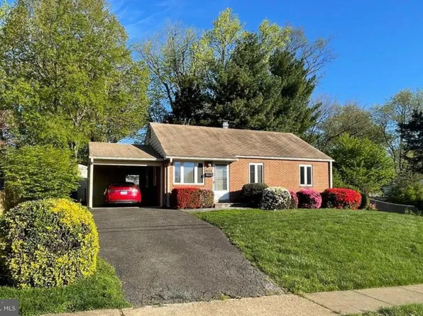 1813 Olmstead Dr, Falls Church, VA 22043