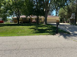 3754 Hi Villa Dr, Lake Orion, MI 48360
