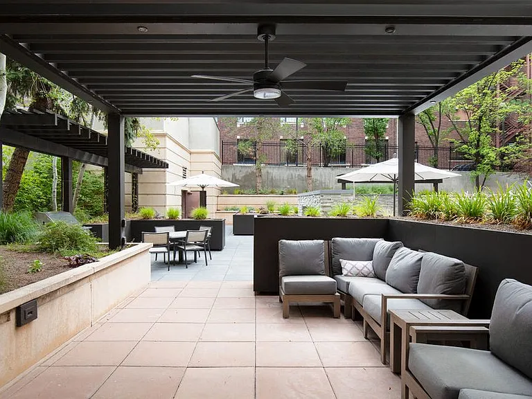 Eagle Gate Apartments — Photo 30