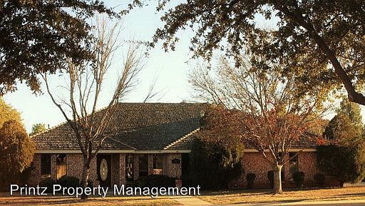 2nd image of 6807 Island Cir