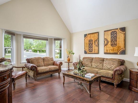 4th image of 6017 Kifisia Way