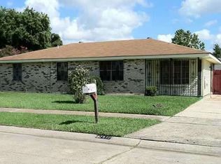 2872 Victoria Dr, Marrero, LA 70072