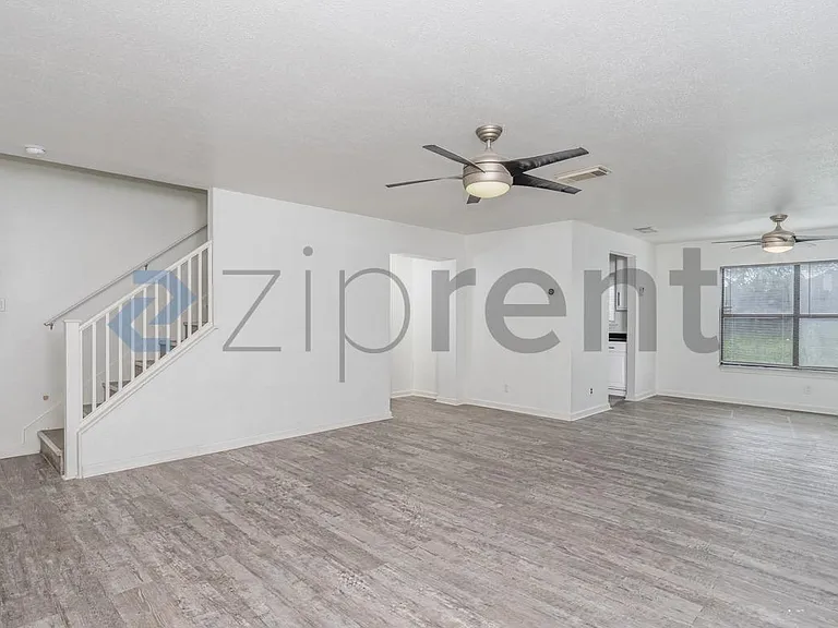 8151 Cantura Mls — Photo 3