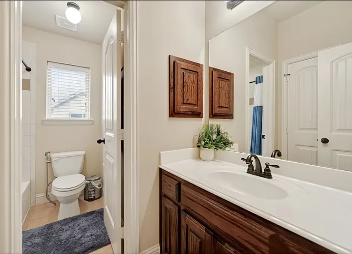 1104 Brendan Dr — Photo 37