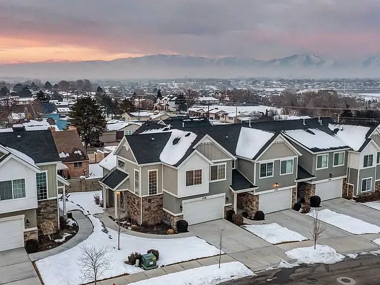 1338 W Wallsburg Dr — Photo 20