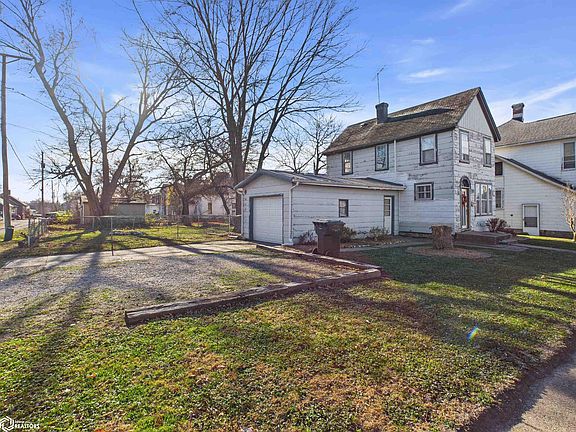 3rd image of 209 N 14th St