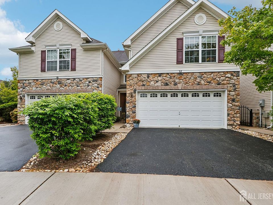 1st image of 17 Miller Cir