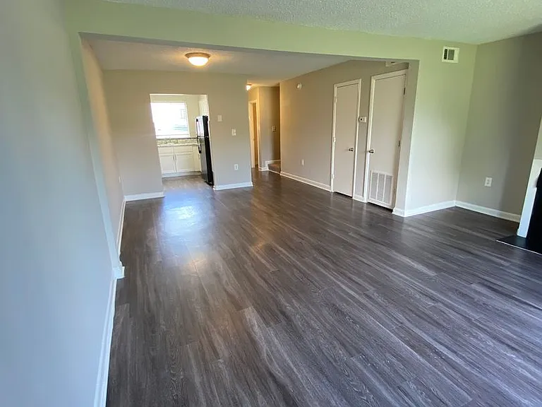 Gleneagle Apartment Homes — Photo 68