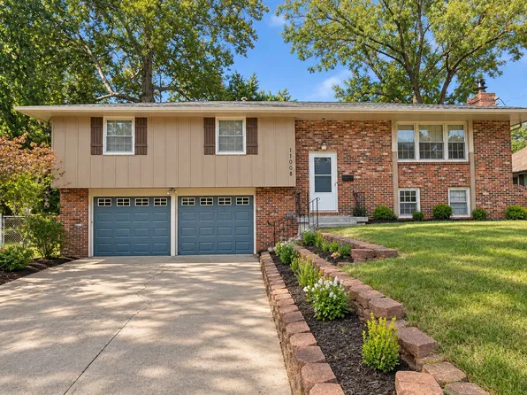 11008 E 66th Ter, Raytown, MO 64133