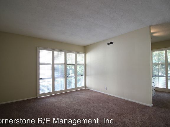 5th image of 227 S Orange Grove Blvd