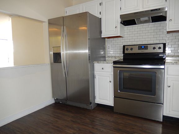 3rd image of 23 Franklin St Unit 3