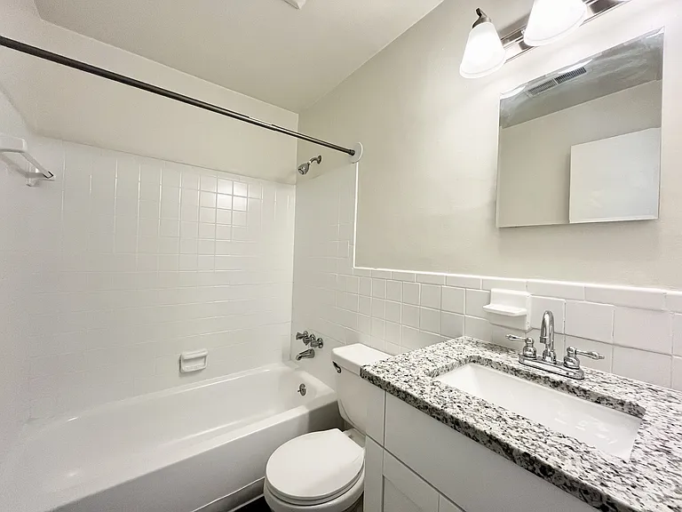 Enfield Gardens Apartments — Photo 5
