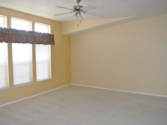 4th image of 13591 E 50th Dr