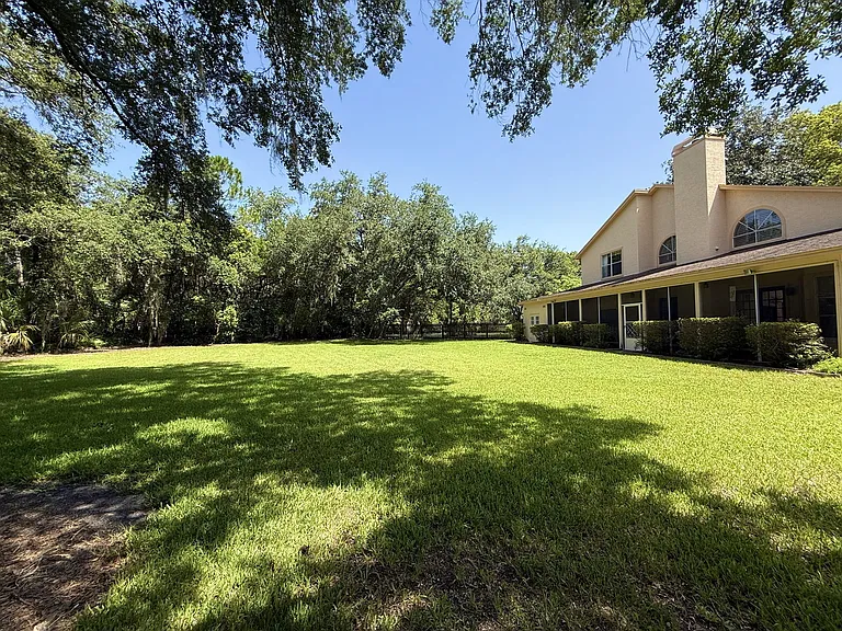 124 Estates Cir — Photo 27