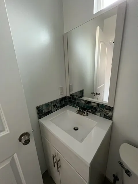 Studio, 400 sqft, $1,750 — Photo 3