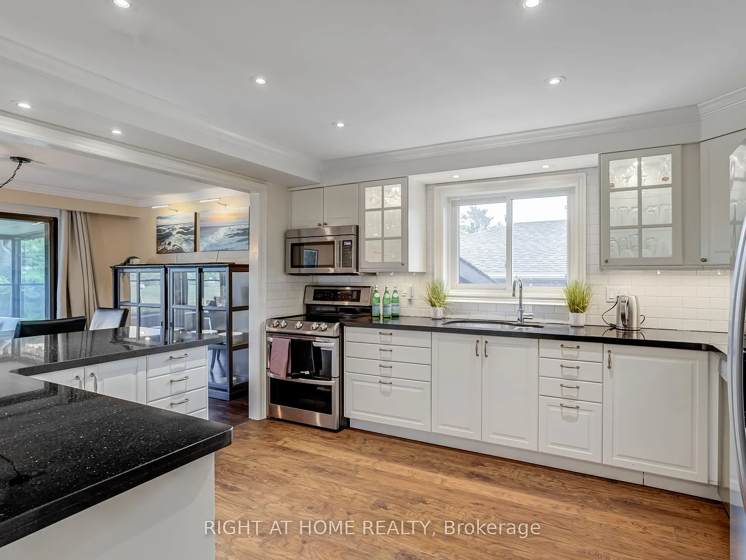 4 bed, $4,500 — Photo 4