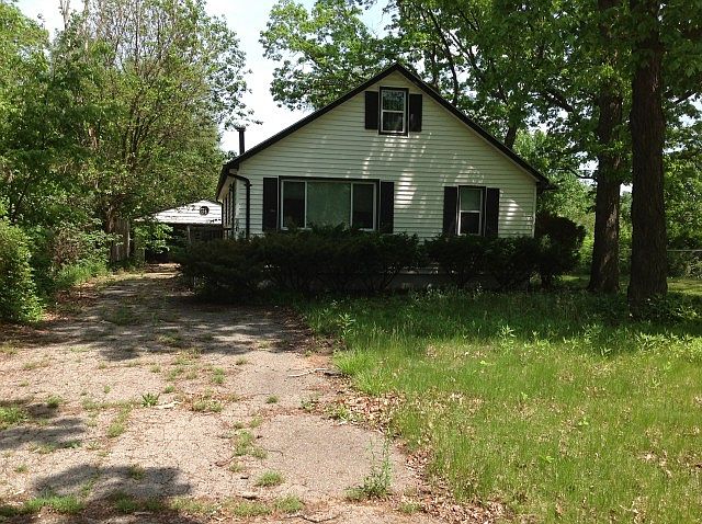 2nd image of 601 Gill St