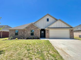 1021 Arden St, Tontitown, AR 72762