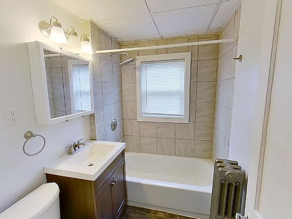 3rd image of 48 Chubbuck St APT 1R
