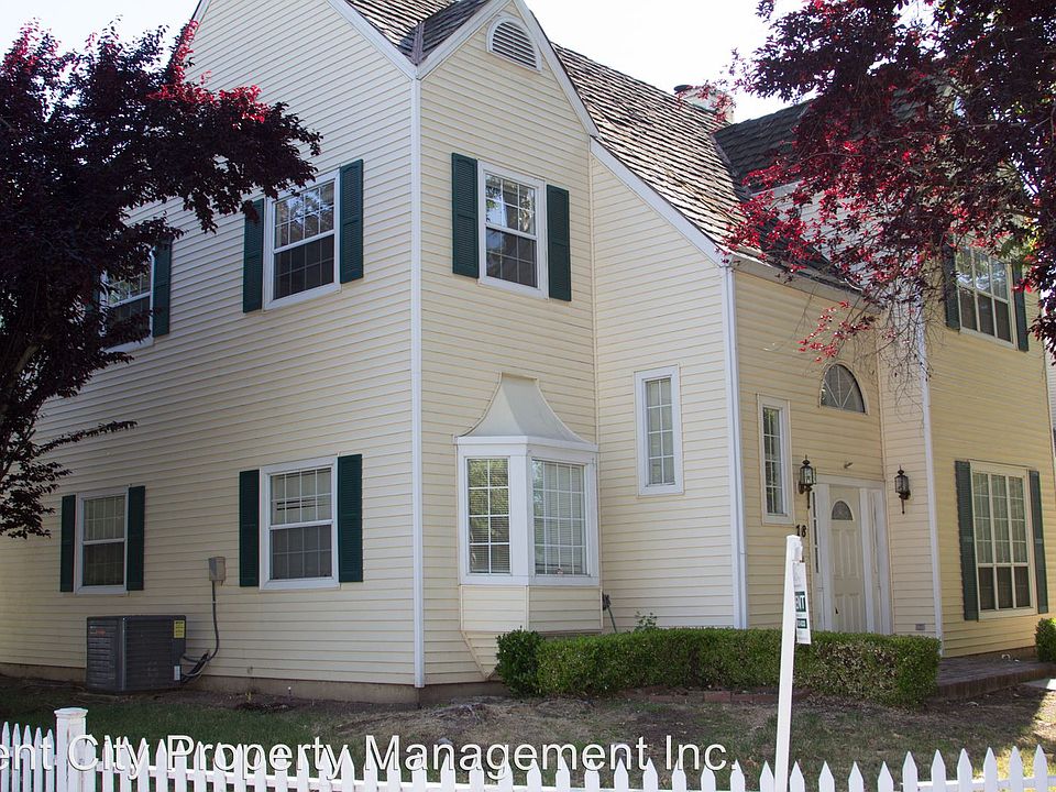 1st image of 78 Heritage Wood Cir
