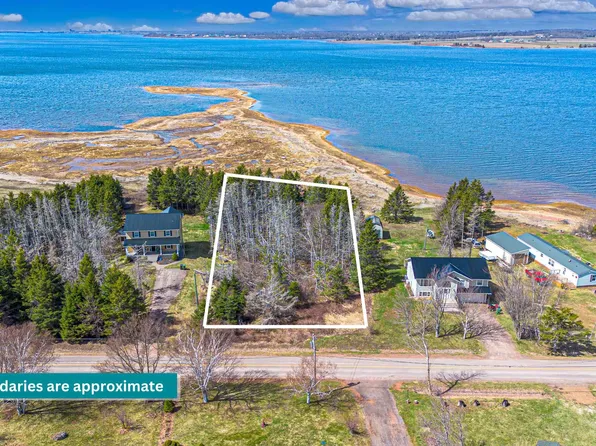 Buell Rd, Bedford Parish, PE C1B 0V3