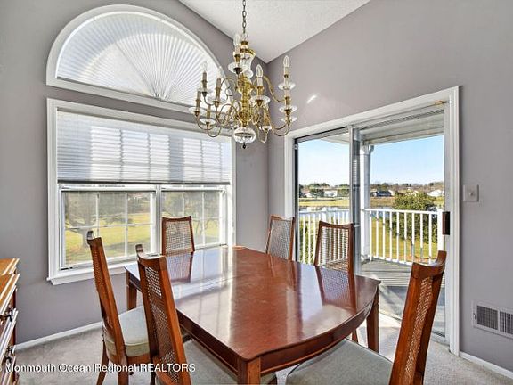5th image of 22D Ventnor Dr #22D