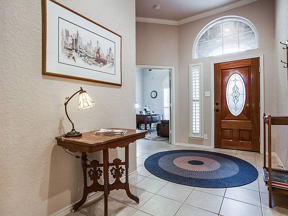 4th image of 2548 Woodbridge Way