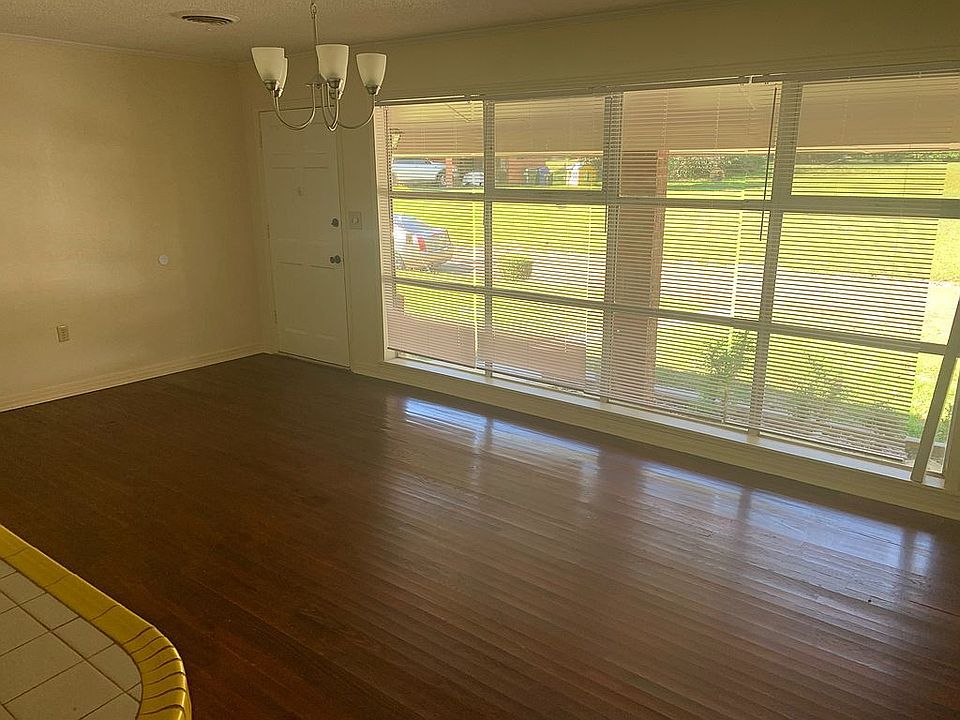 7th image of 214 Alabama St