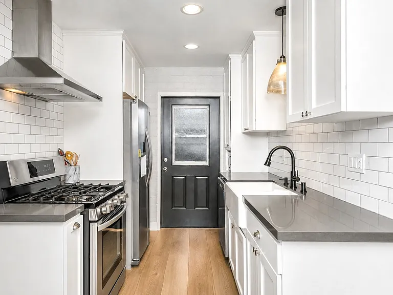 22262 Buena Ventura St — Photo 5