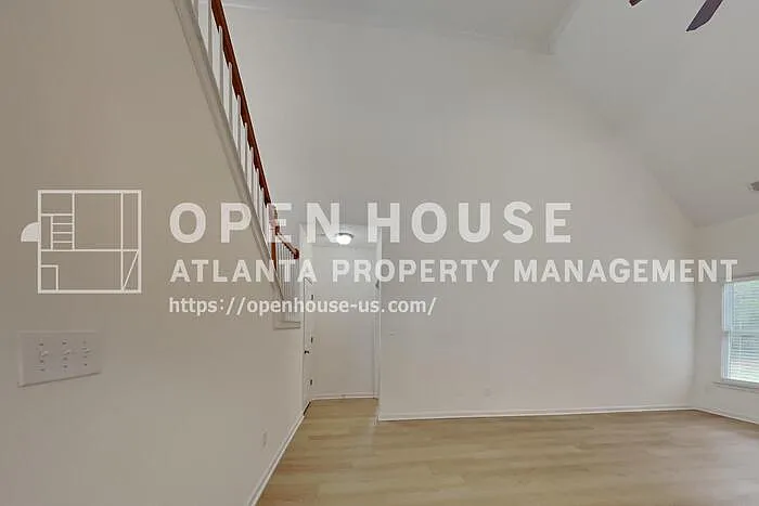 3 bed, 2.5 bath, 2255 sqft, $2,645 — Photo 3