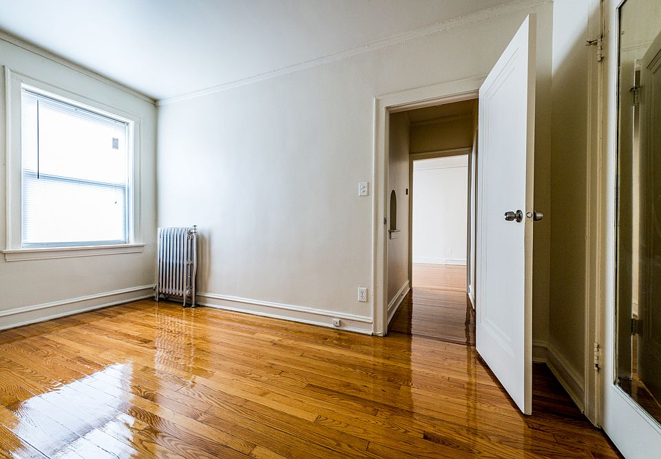 1st image of 1931 E 71st St #Wait0b