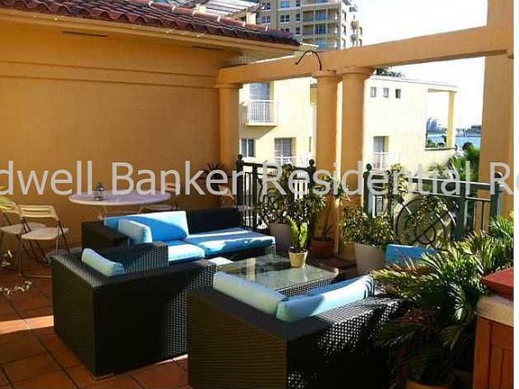 4th image of 140 Jefferson Ave APT 14023