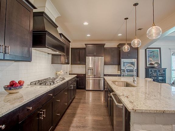 2nd image of 7406 N Aberdeen Dr