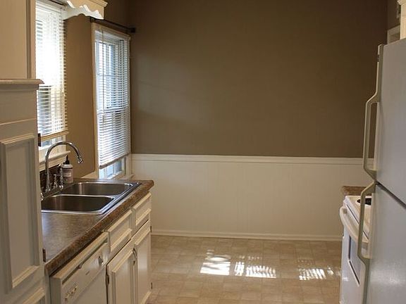 3rd image of 7231 Reeds Rd