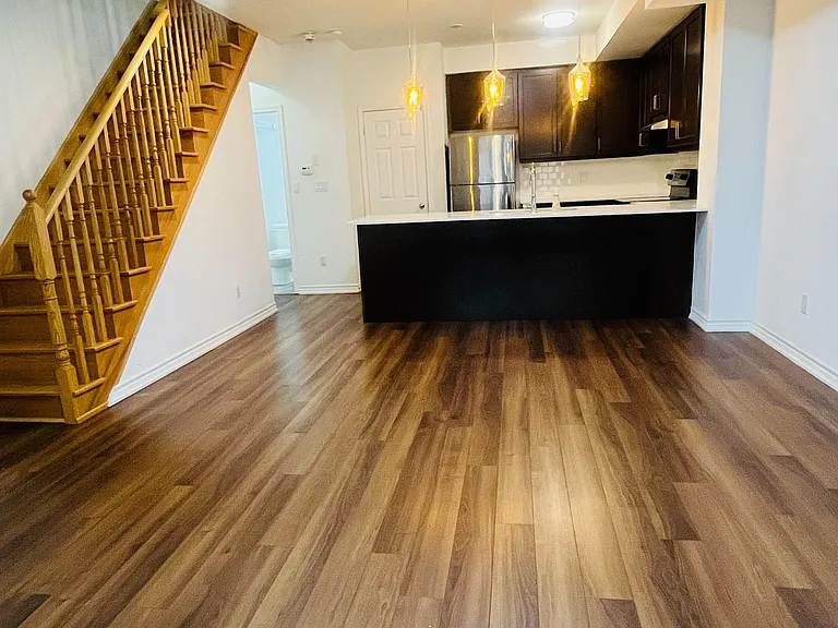 1040 Elton Way #5 — Photo 8