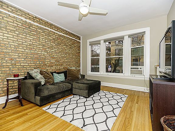 4th image of 637 W Armitage Ave #1