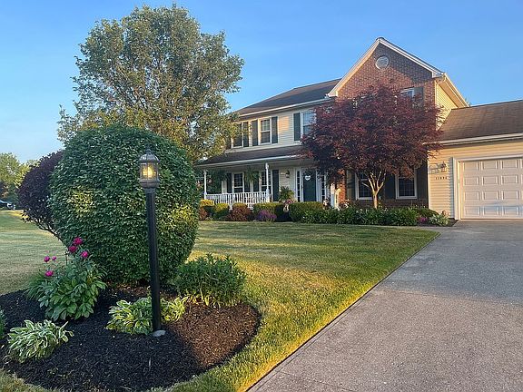 2nd image of 11896 Greyfriars Cir