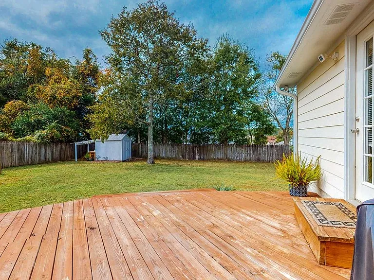 1054 Northview Dr — Photo 51