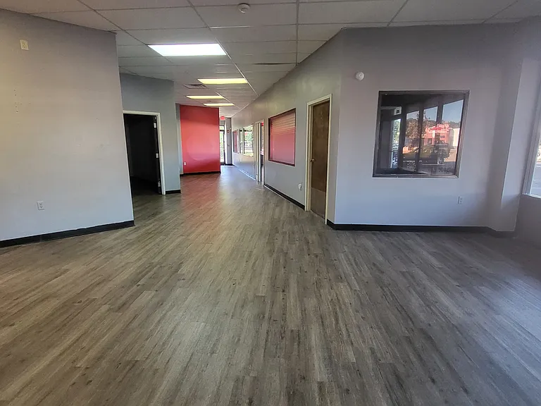 6001 Bartlett Center Dr — Photo 9