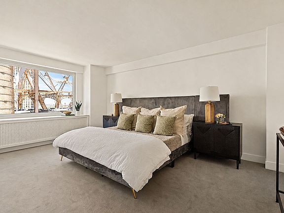 5th image of 35 Sutton Pl APT 14D