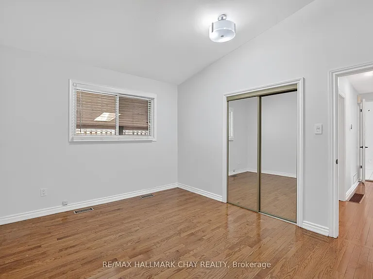 80 Beaumonde Heights Dr #UPPER — Photo 26