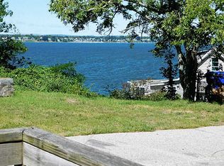 14 Harding Ave, Riverside, RI 02915